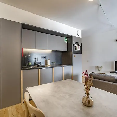 Appartement Nomad's Easy - 1bed 6th Floor Campanha Oporto